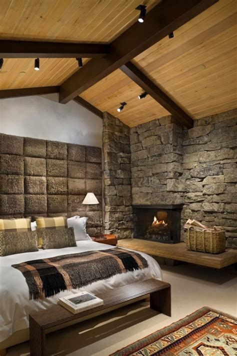 Cozy Rustic Bedroom Interior Designs For This Winter 32