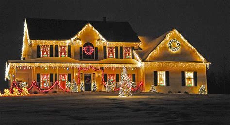 Fabulous Christmas Lighting Decorations For Your Home 26