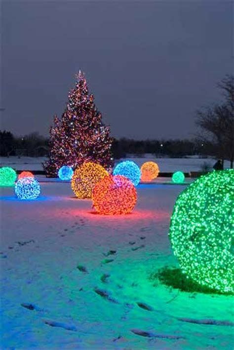 Fabulous Christmas Lighting Decorations For Your Home 28