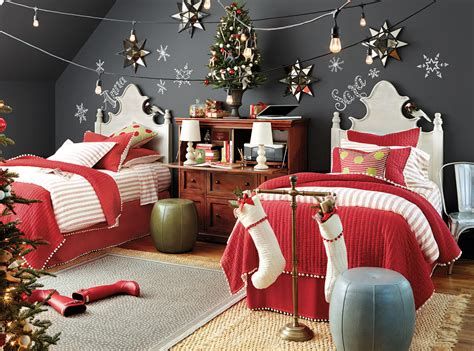 Marvelous Christmas Lighting Decoration Ideas For Your Bedroom 03