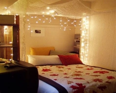 Marvelous Christmas Lighting Decoration Ideas For Your Bedroom 14