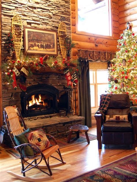 Marvelous Rustic Christmas Fireplace Mantel Decorating Ideas 35