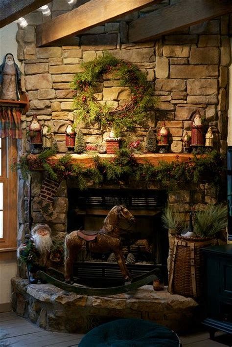 Marvelous Rustic Christmas Fireplace Mantel Decorating Ideas 36
