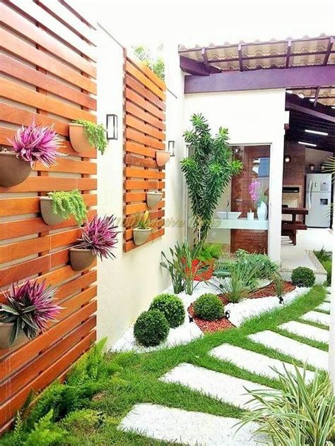 Marvelous Winter Garden Design For Small Backyard Landscaping Ideas 17