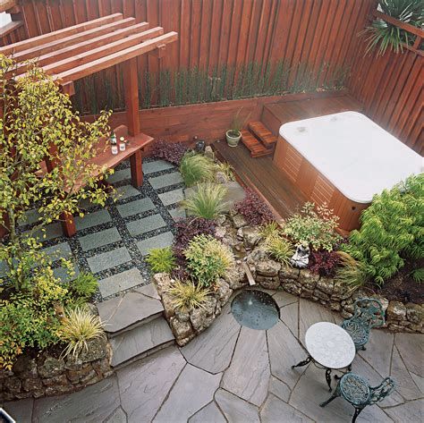 Marvelous Winter Garden Design For Small Backyard Landscaping Ideas 42