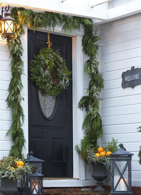 Most Popular Door Christmas Decor Ideas For Inspirations 04