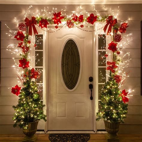 Most Popular Door Christmas Decor Ideas For Inspirations 40