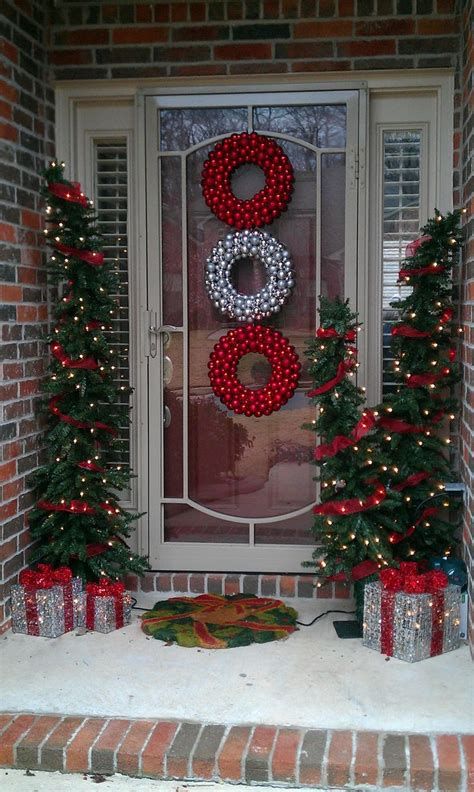 Most Popular Door Christmas Decor Ideas For Inspirations 42