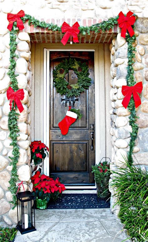 Most Popular Door Christmas Decor Ideas For Inspirations 44