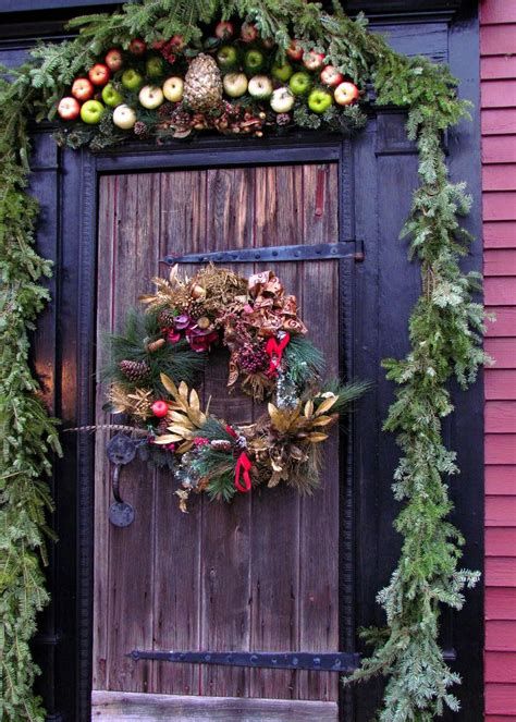 Most Popular Door Christmas Decor Ideas For Inspirations 45