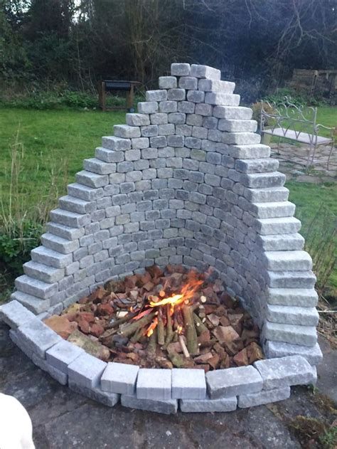 Perfect Fire Pit Design Ideas For Winter Season Decoration 05