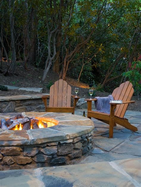 Perfect Fire Pit Design Ideas For Winter Season Decoration 26