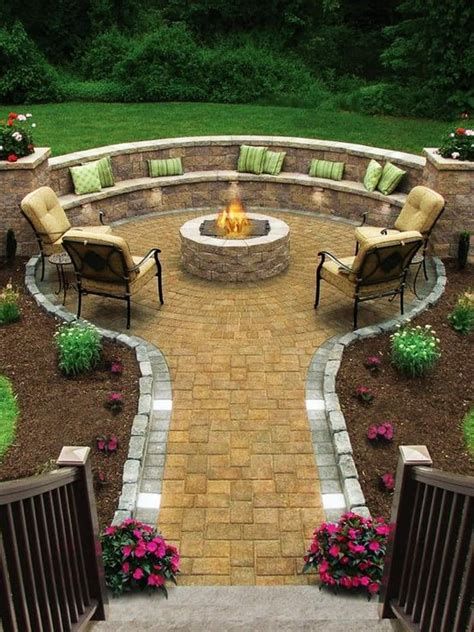 Perfect Fire Pit Design Ideas For Winter Season Decoration 44