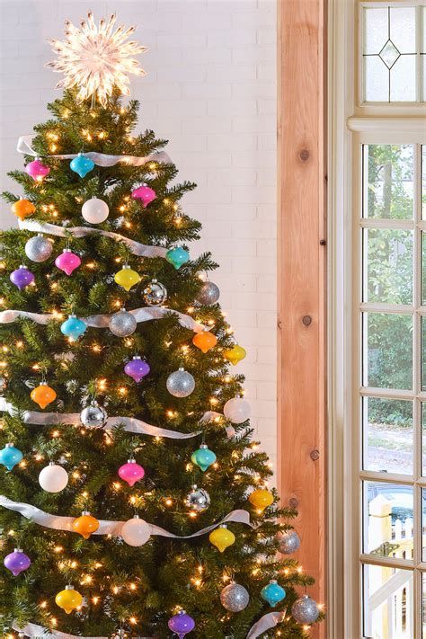 Stunning Christmas Tree Decorations Ideas For Inspiration 04