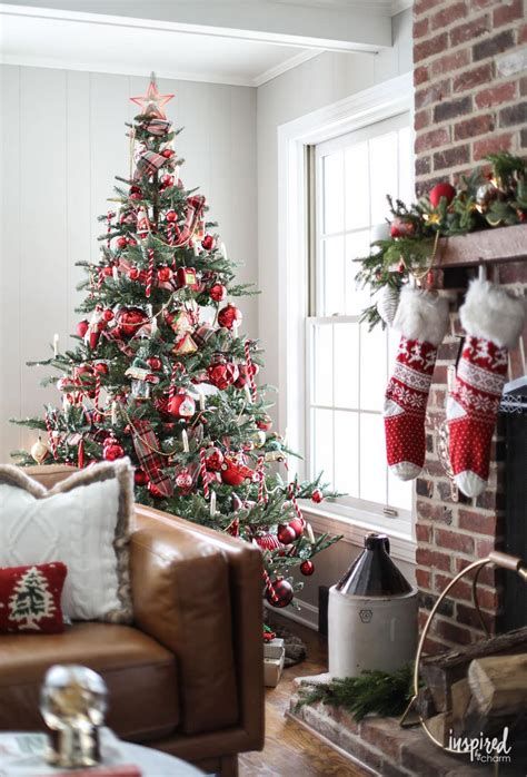 Stunning Christmas Tree Decorations Ideas For Inspiration 15