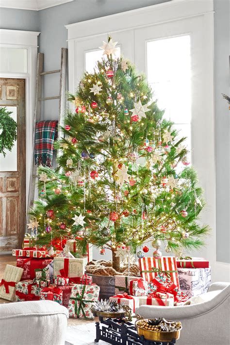 Stunning Christmas Tree Decorations Ideas For Inspiration 21