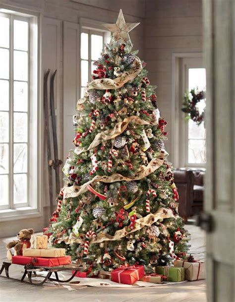 Stunning Christmas Tree Decorations Ideas For Inspiration 28