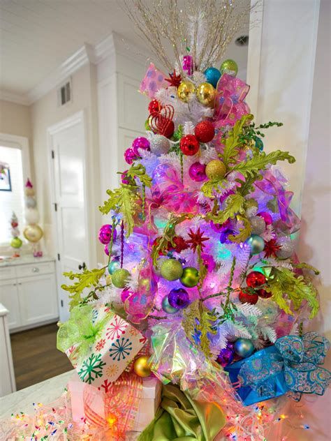Stunning Christmas Tree Decorations Ideas For Inspiration 35