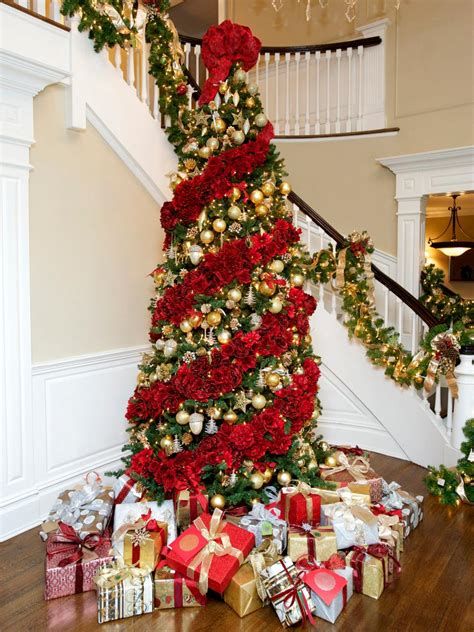 Stunning Christmas Tree Decorations Ideas For Inspiration 43