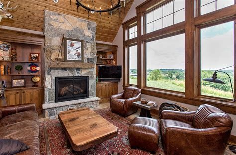 Warm Rustic Family Room Designs For The Winter 34