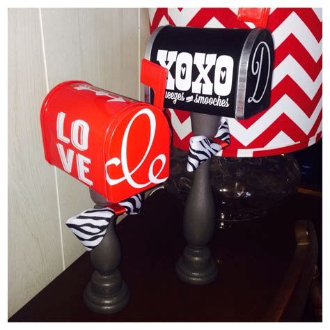 Adorable Valentine Mailbox Decorating Ideas Ideas 11