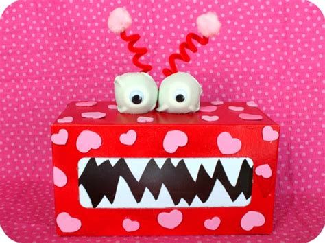 Adorable Valentine Mailbox Decorating Ideas Ideas 17