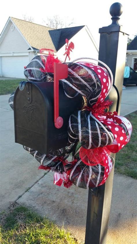 Adorable Valentine Mailbox Decorating Ideas Ideas 22