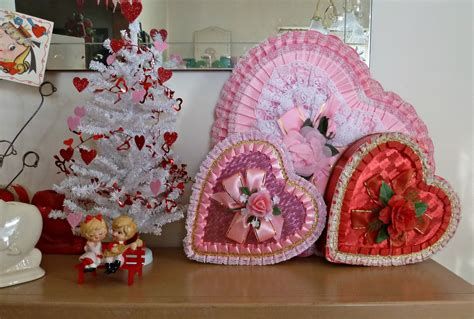 Adorable Valentine Mailbox Decorating Ideas Ideas 23