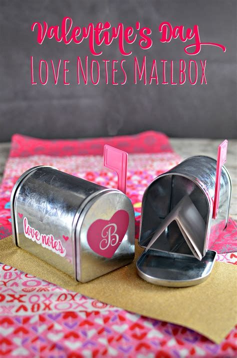 Adorable Valentine Mailbox Decorating Ideas Ideas 24