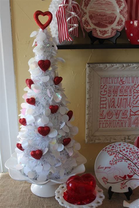 Amazing Valentines Day Decorations Dollar Tree Ideas 27
