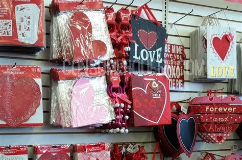 Attractive Dollar Tree Valentine Decoration Ideas Ideas 07