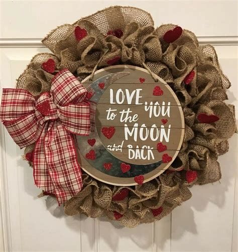 Awesome Burlap Valentine Decorations Ideas 14