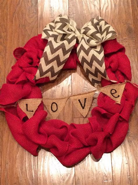 Awesome Burlap Valentine Decorations Ideas 16