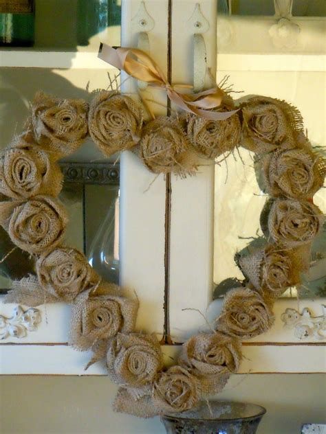 Awesome Burlap Valentine Decorations Ideas 24