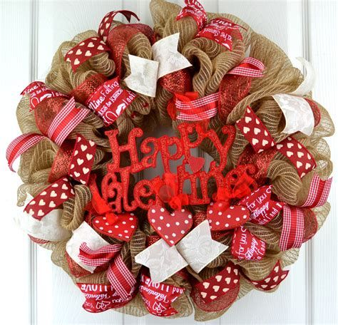 Awesome Burlap Valentine Decorations Ideas 43