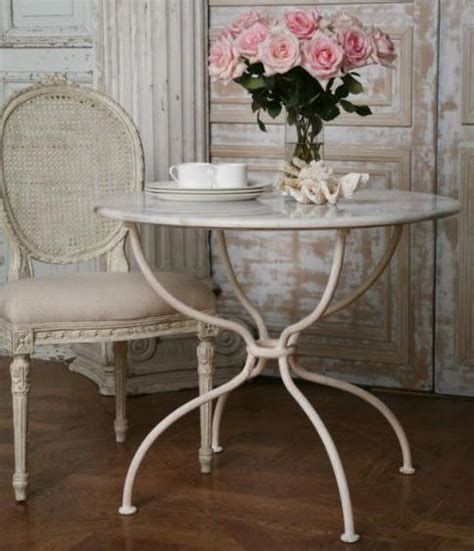 Awesome French Shabby Chic Interiors Ideas 09