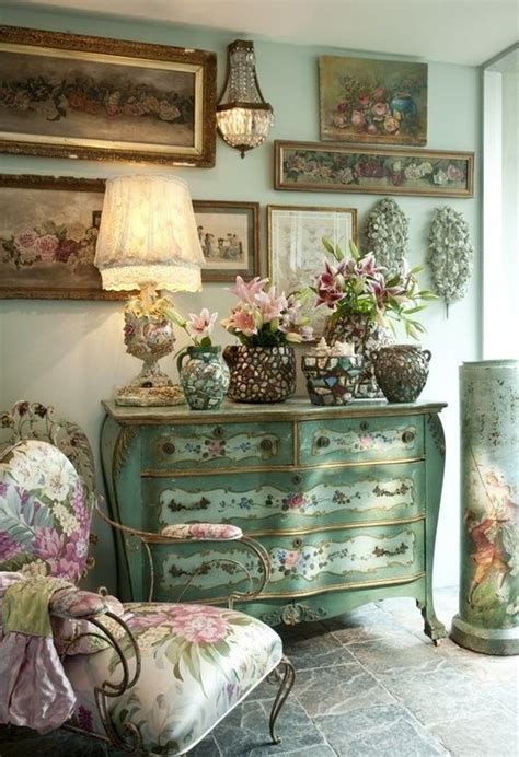 Awesome French Shabby Chic Interiors Ideas 26