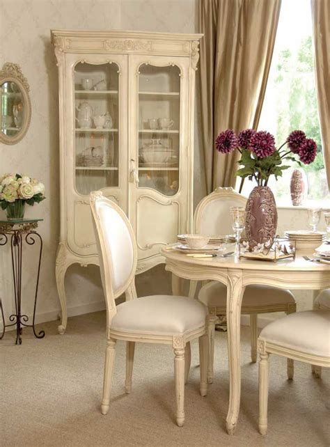 Awesome French Shabby Chic Interiors Ideas 37