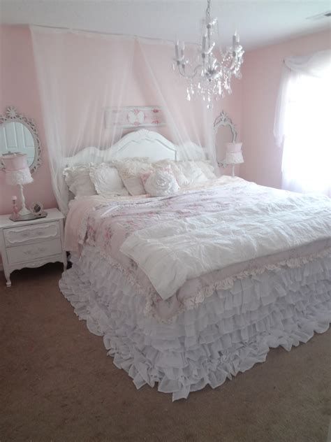 Beautiful Shabby Chic Baby Bedroom Ideas 04