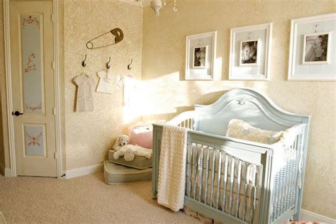 Beautiful Shabby Chic Baby Bedroom Ideas 05