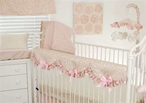 Beautiful Shabby Chic Baby Bedroom Ideas 16