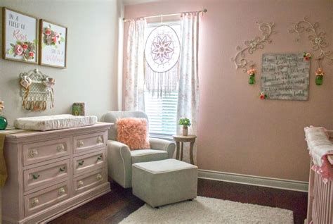 Beautiful Shabby Chic Baby Bedroom Ideas 30