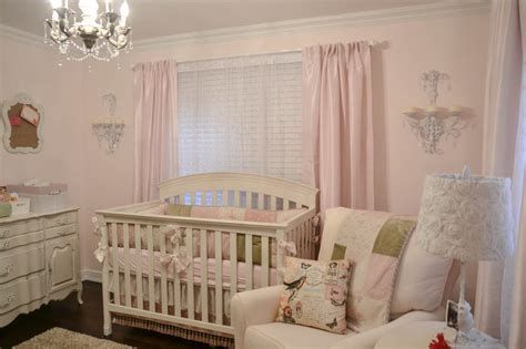 Beautiful Shabby Chic Baby Bedroom Ideas 34