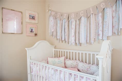 Beautiful Shabby Chic Baby Bedroom Ideas 39