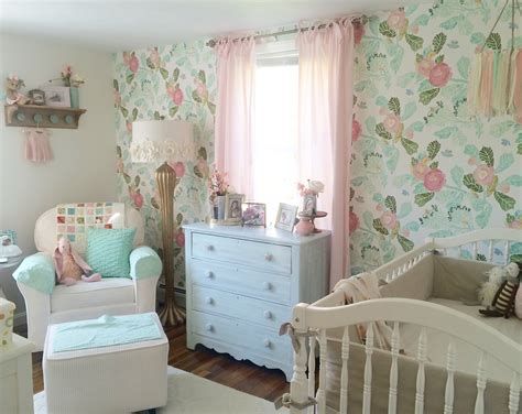 Beautiful Shabby Chic Baby Bedroom Ideas 41