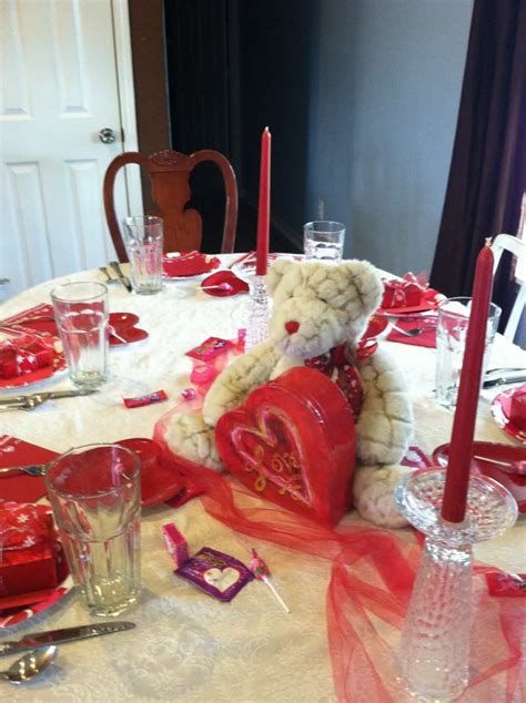 Classy Inexpensive Valentine Decorations Ideas 33