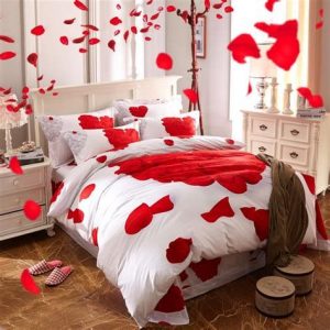 Classy Valentines Day Bedroom Decorations Ideas 38