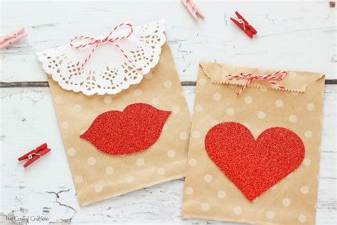 Cool Printable Valentine Bag Decorations Ideas 03