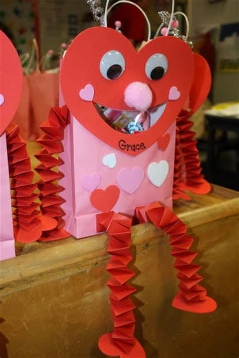 Cool Printable Valentine Bag Decorations Ideas 19