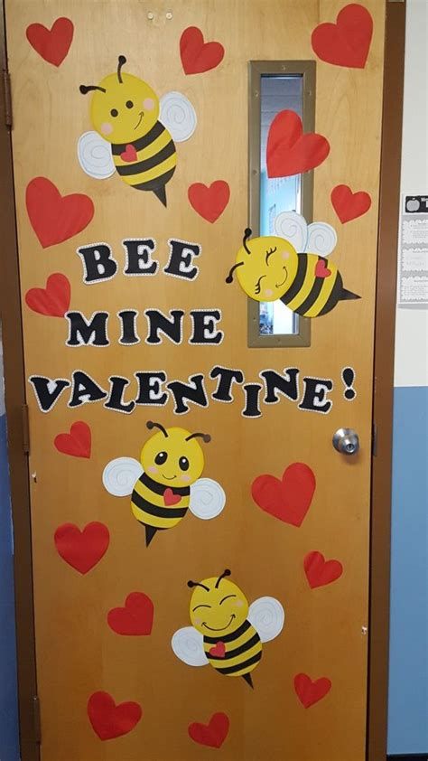 Cozy Valentines Day Classroom Door Decorations Ideas 04